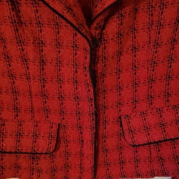 2pc red and black plaid skirt suit - Picture 3 of 4